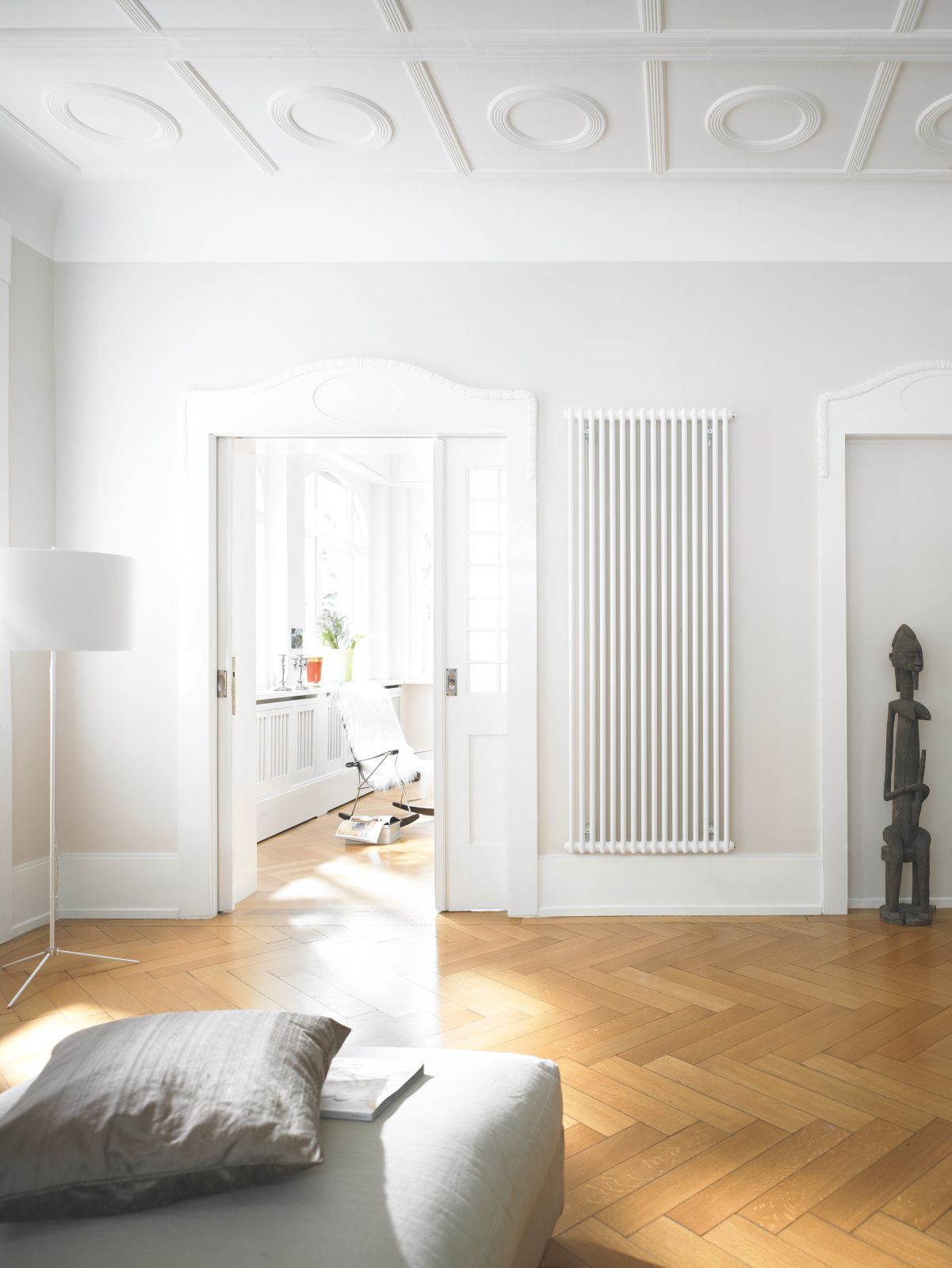 Rendering Zehnder Charleston Decorative radiator Front view