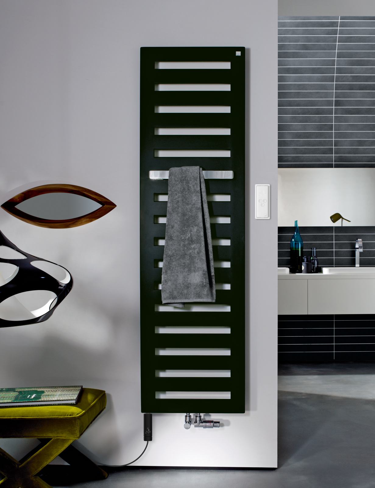 Zehnder_RAD_Metropolitan-Bar-MX_IHC_BlackMatt