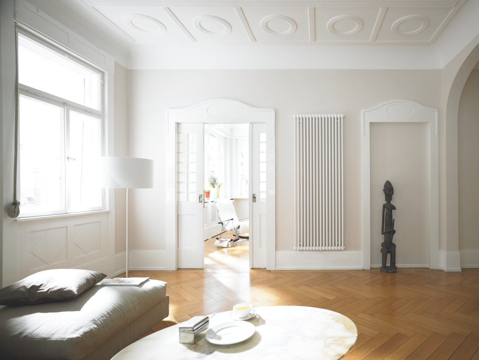 Rendering Zehnder Charleston Decorative radiator Front view