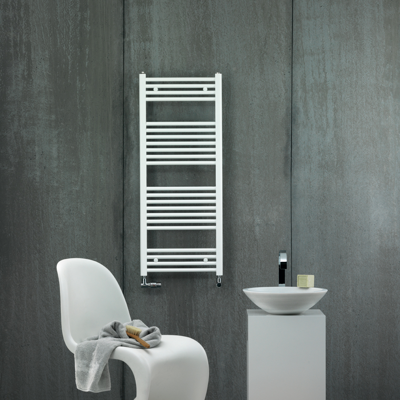Rendering Zehnder Aura Decorative radiator Front view