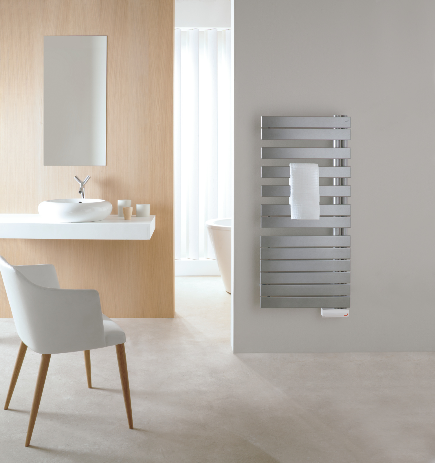 Rendering Zehnder Roda Spa Asym Decorative radiator Front view